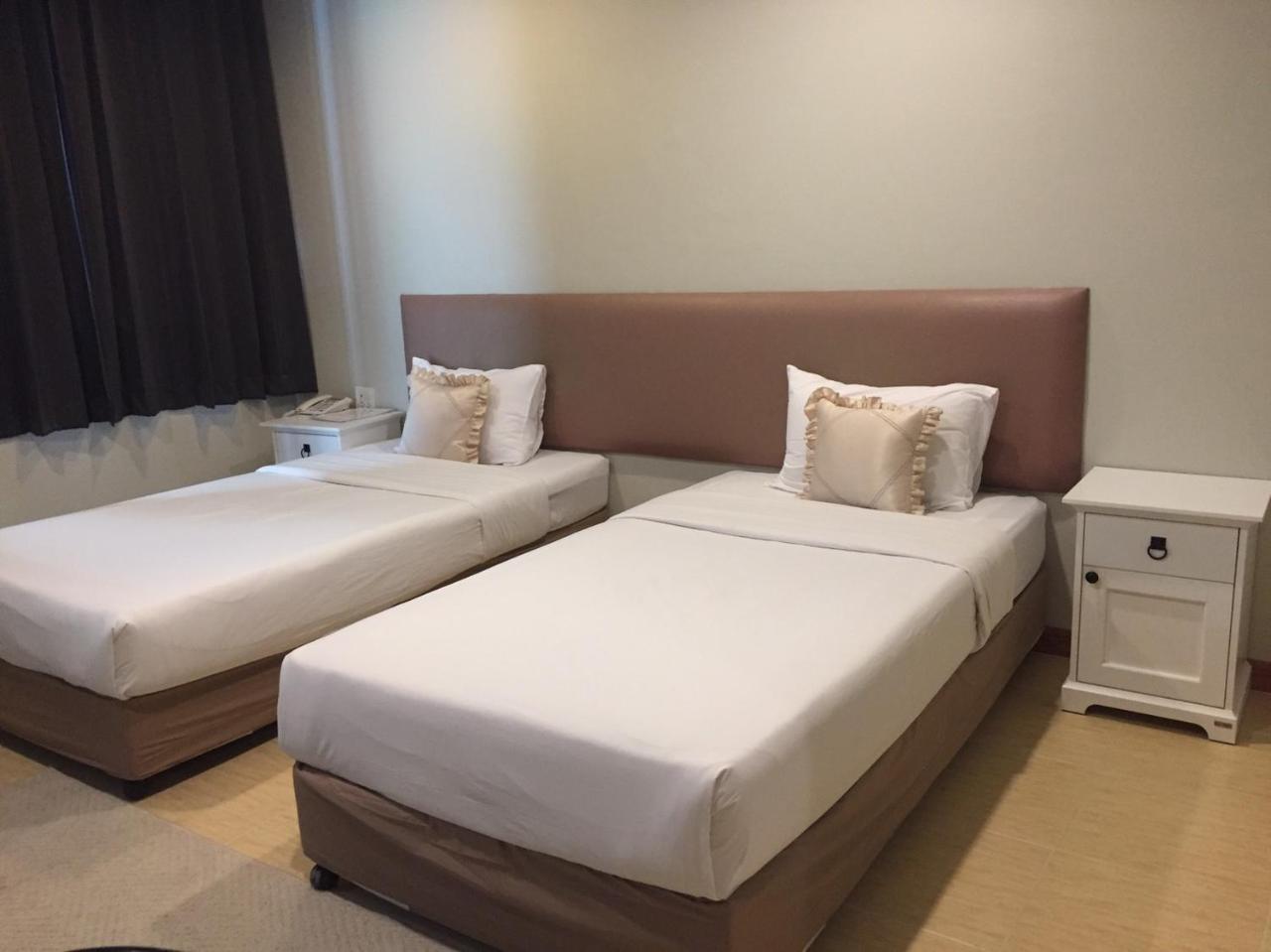 라타나 뷰 호텔 피차눌로크 외부 사진